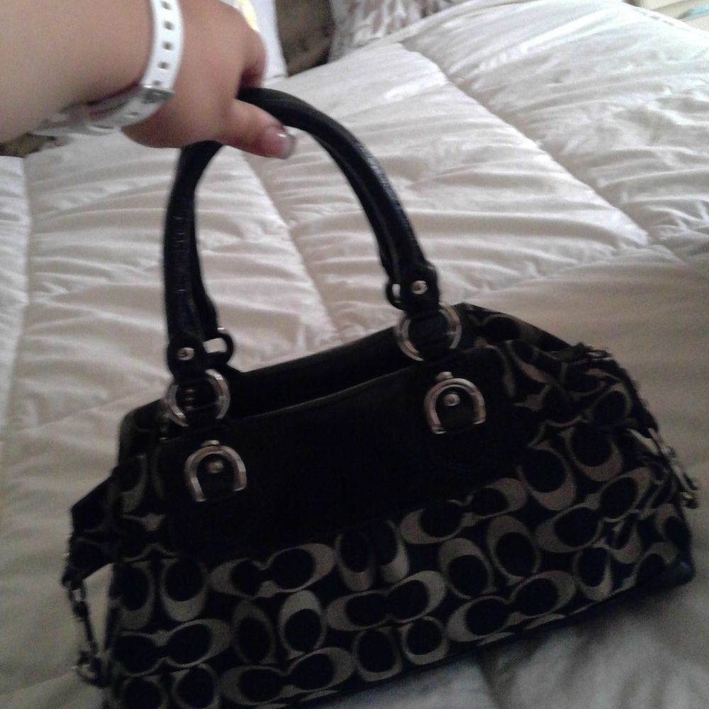 Authentic Coach bag - Picture 2 of 8